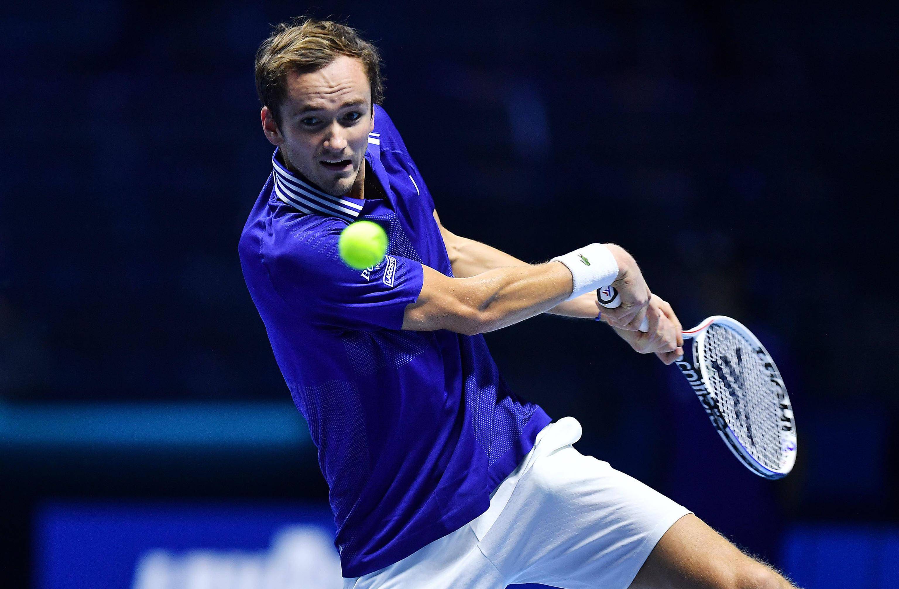 雷火电竞合作-ATP总决赛完胜戴维斯杯，梅德韦杰夫高光表现