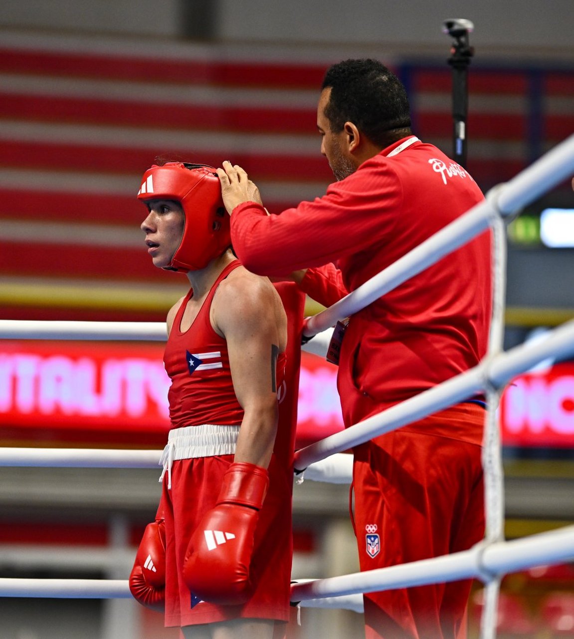 雷火电竞充值-比赛殊死搏杀，球员们斗志昂扬