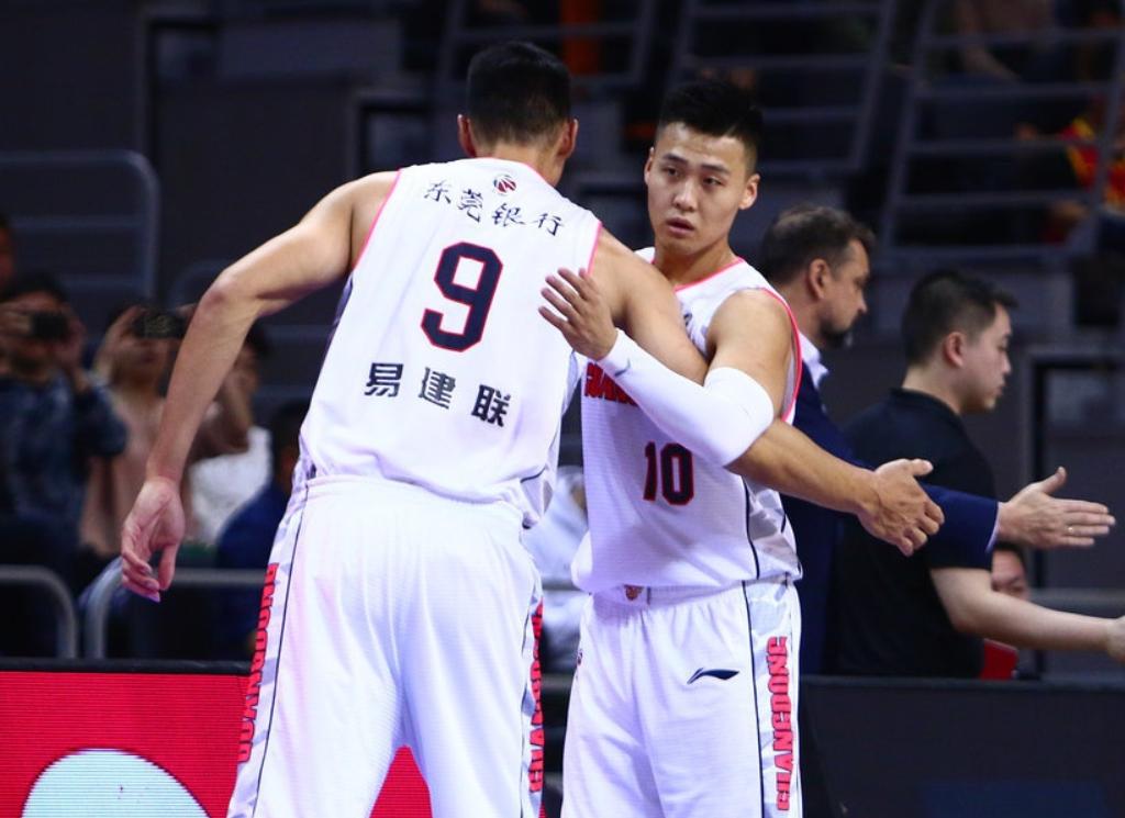 雷火电竞下载-四川队逆转青岛队，易建联统治全场